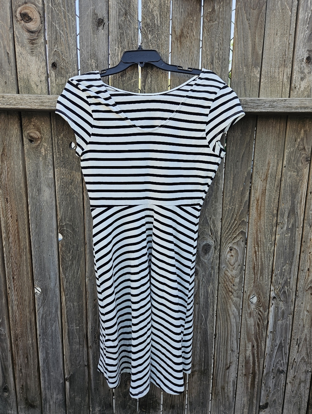 Old Navy Classic Black and White Striped Casual Dress Women's Size M - Picture 11 of 16